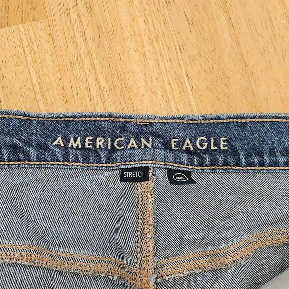 American Eagle Super High Rise Straight Jeans sz 16 Reg Distressed - Picture 4 of 11